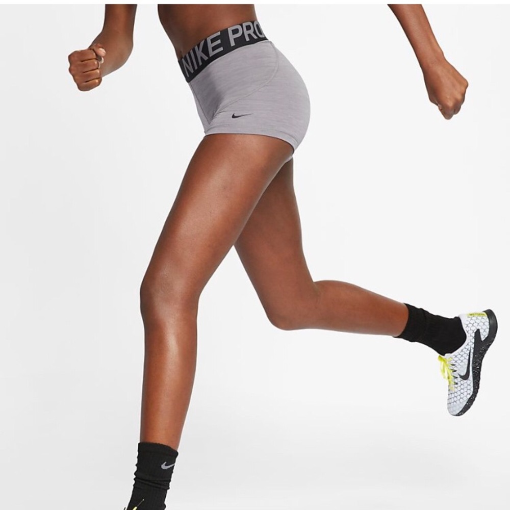 Spandex Nike Pros🏐